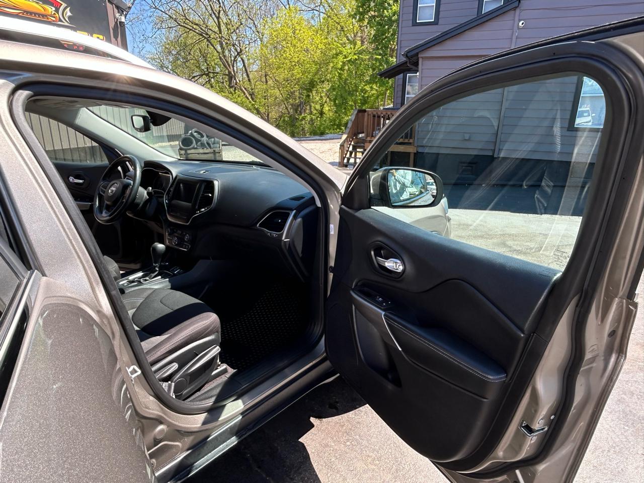 Jeep Cherokee Latitude 4WD 2019