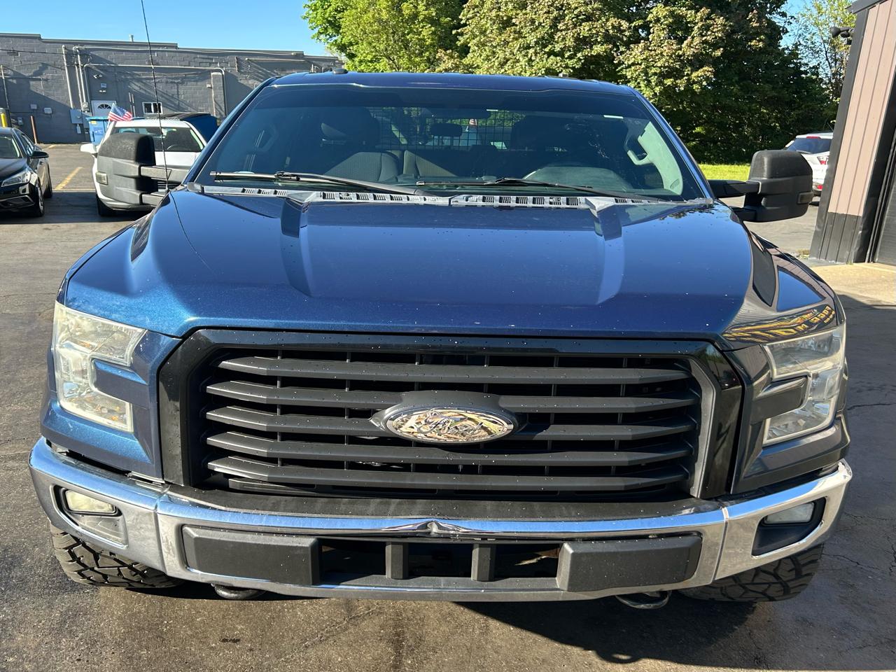 Ford F-150 XL SuperCrew 5.5-ft. Bed 4WD 2015