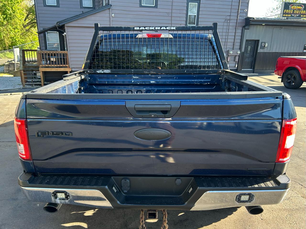 Ford F-150 XL SuperCrew 5.5-ft. Bed 4WD 2015