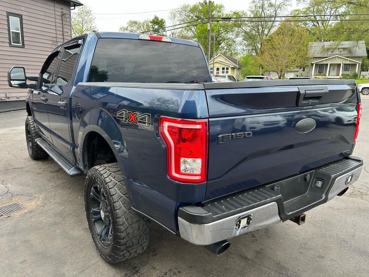 Ford F-150 XLT SuperCrew 4WD 2015