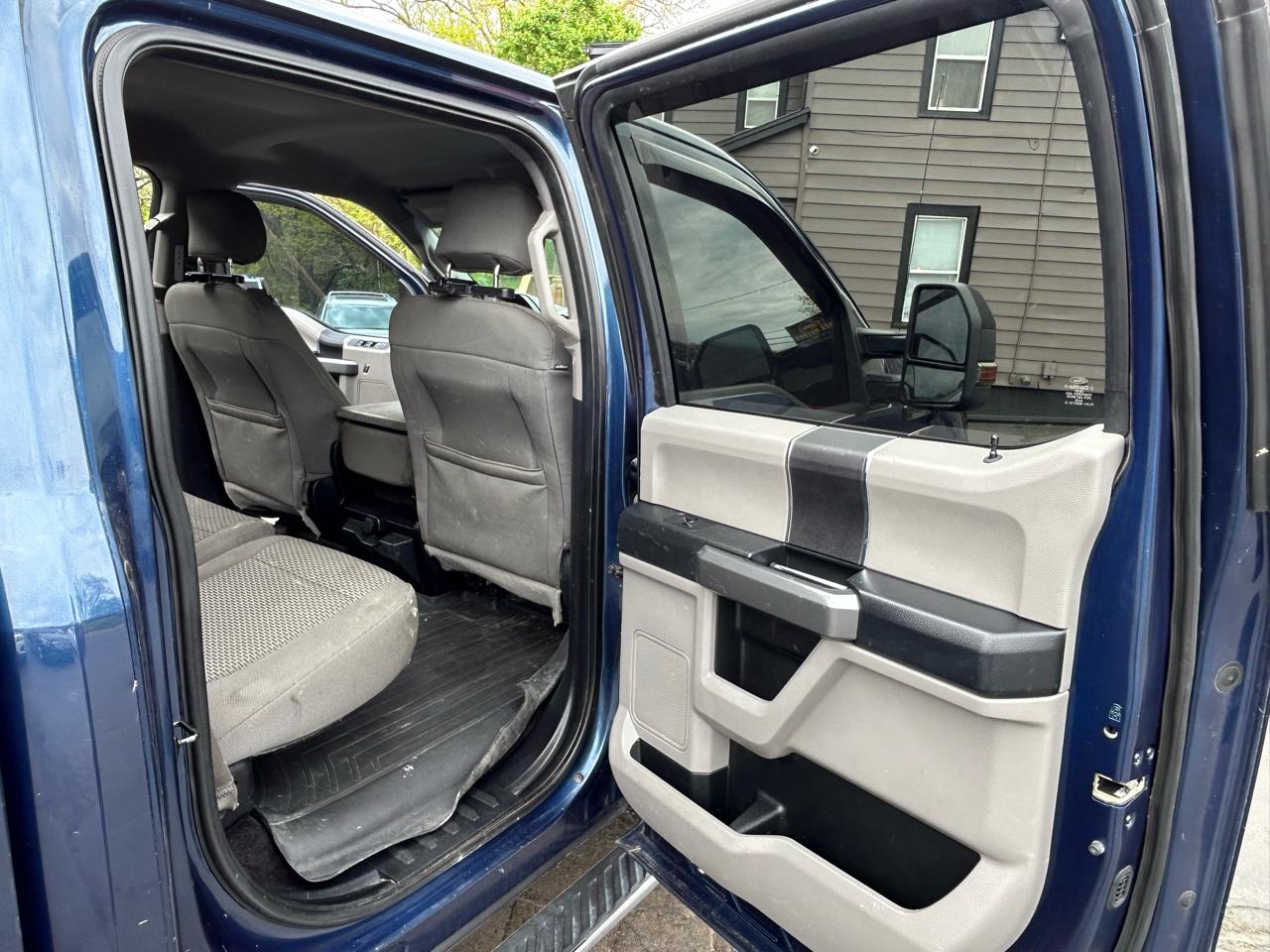 Ford F-150 XLT SuperCrew 4WD 2015