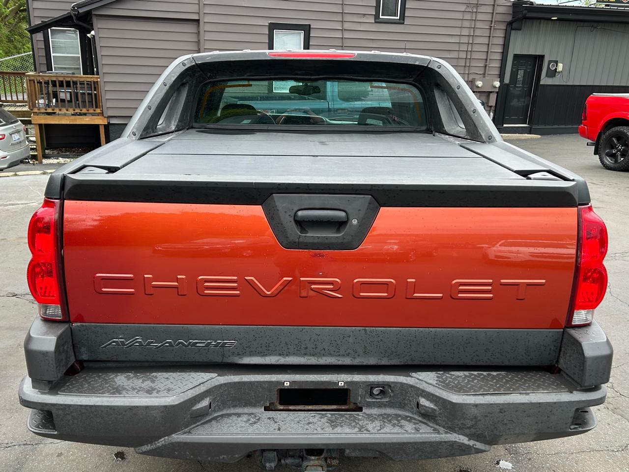 Chevrolet Avalanche 1500 4WD 2003