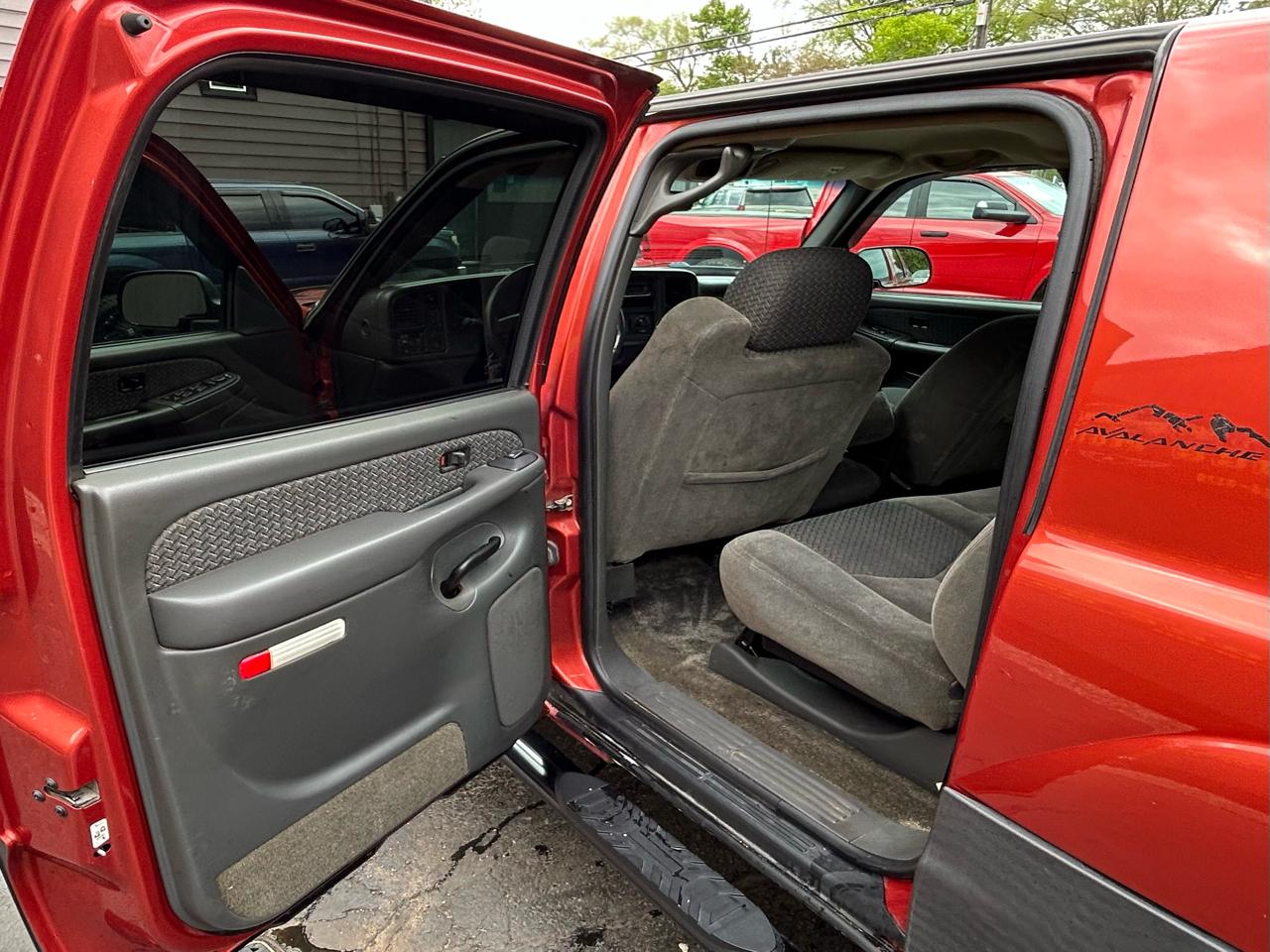 Chevrolet Avalanche 1500 4WD 2003