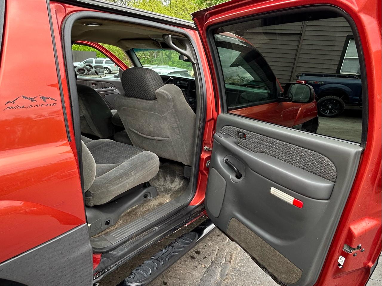 Chevrolet Avalanche 1500 4WD 2003