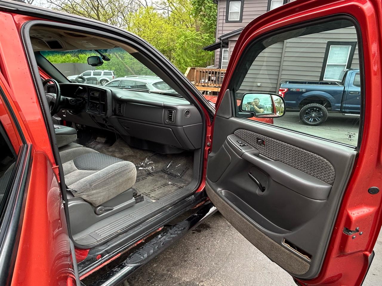 Chevrolet Avalanche 1500 4WD 2003