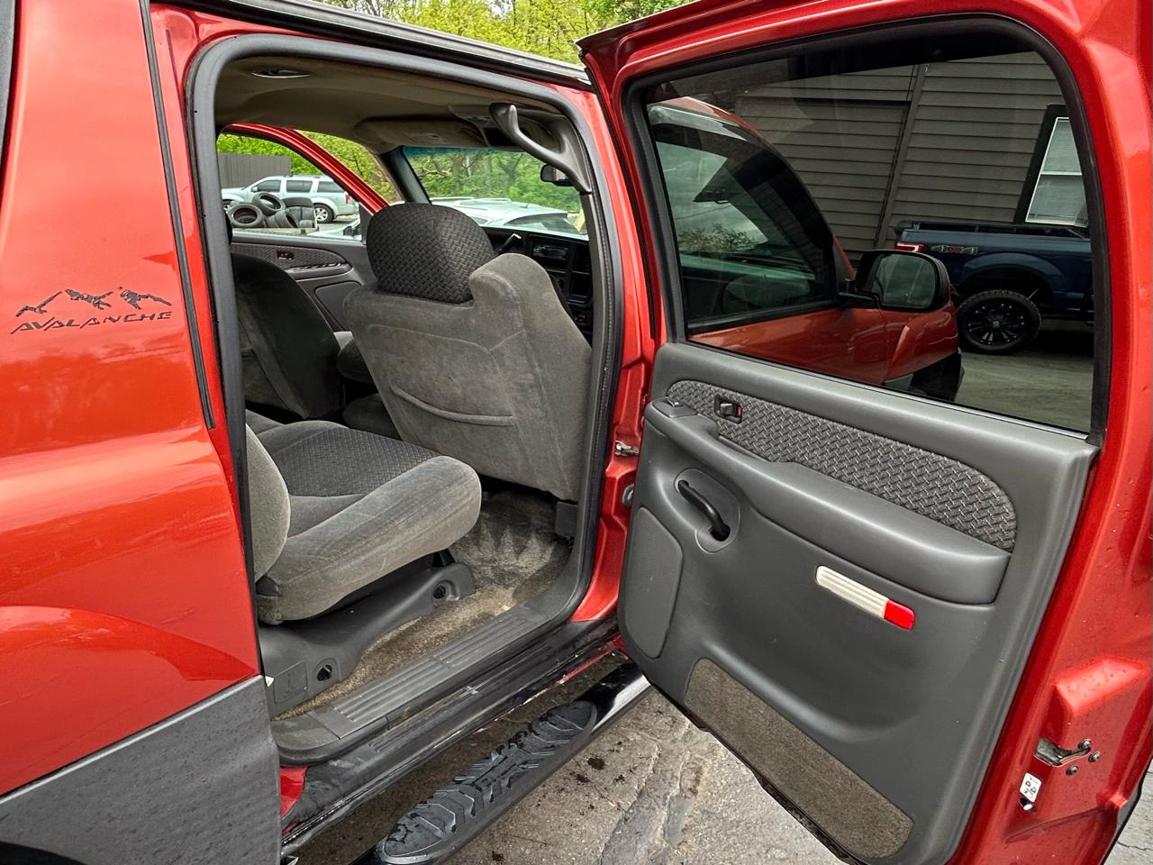 Chevrolet Avalanche 1500 4WD 2003