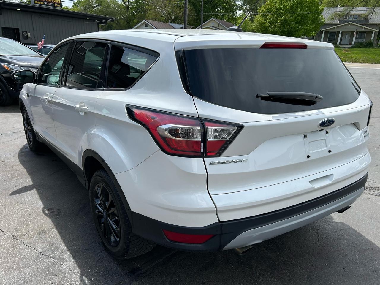 Ford Escape SE FWD 2017