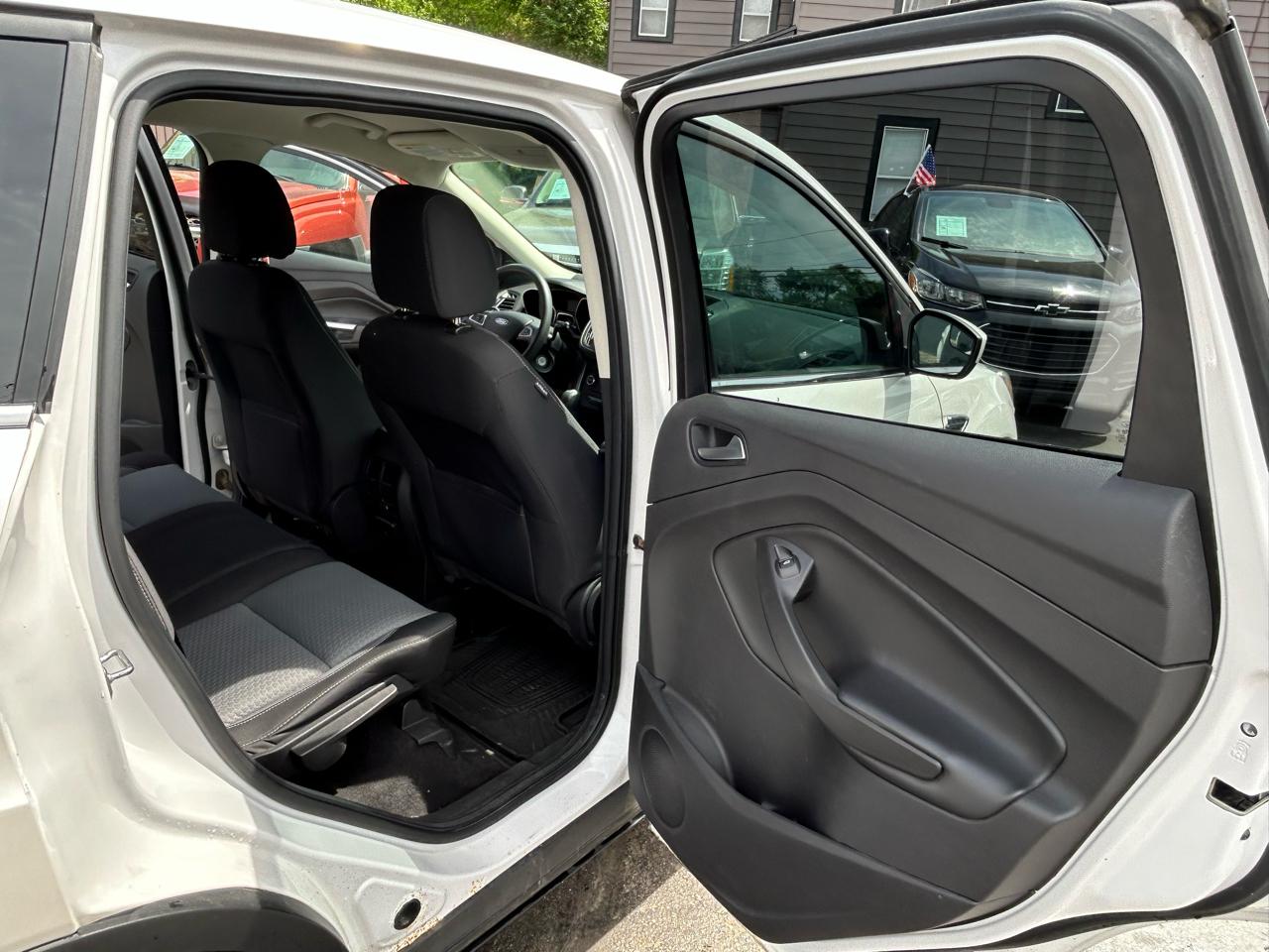 Ford Escape SE FWD 2017