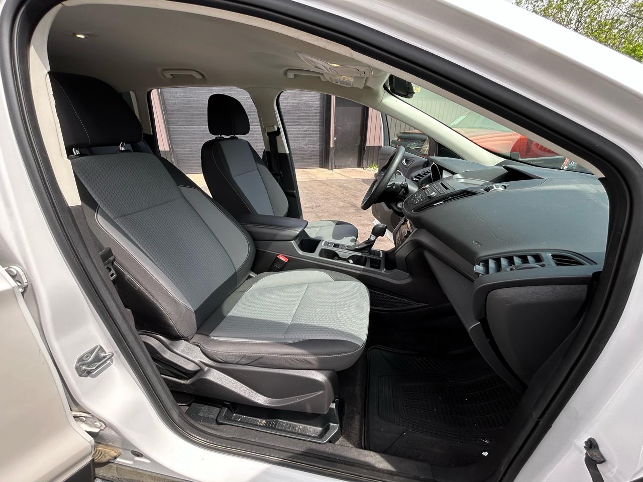 Ford Escape SE FWD 2017