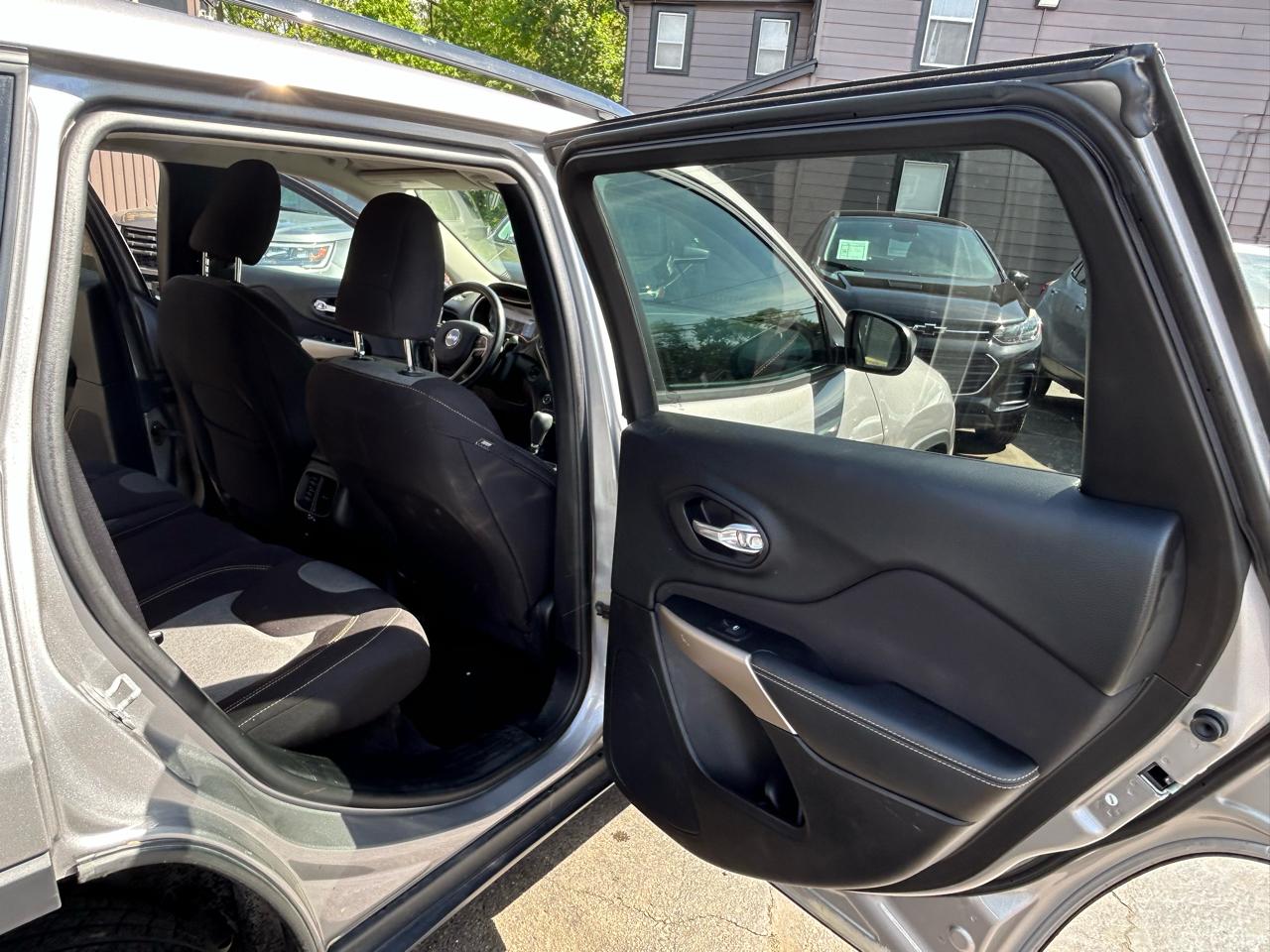 Jeep Cherokee Sport 4WD 2018