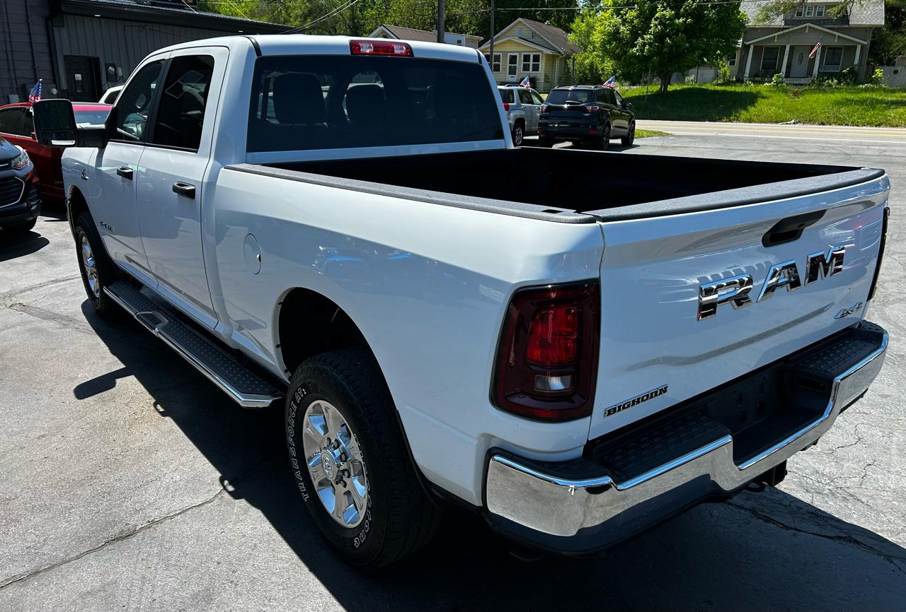 RAM 2500 Big Horn Crew Cab 4WD 2025