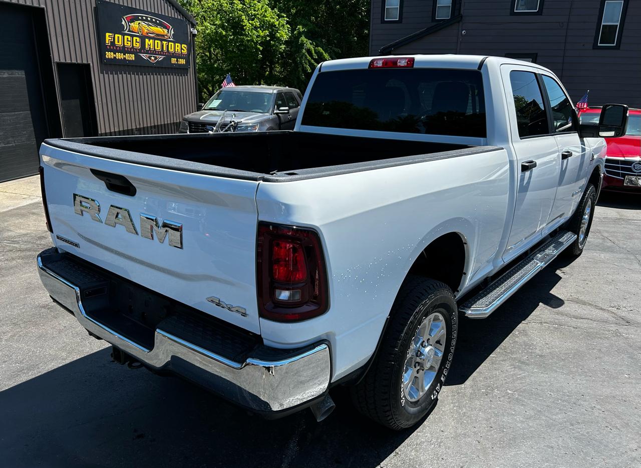 RAM 2500 Big Horn Crew Cab 4WD 2025