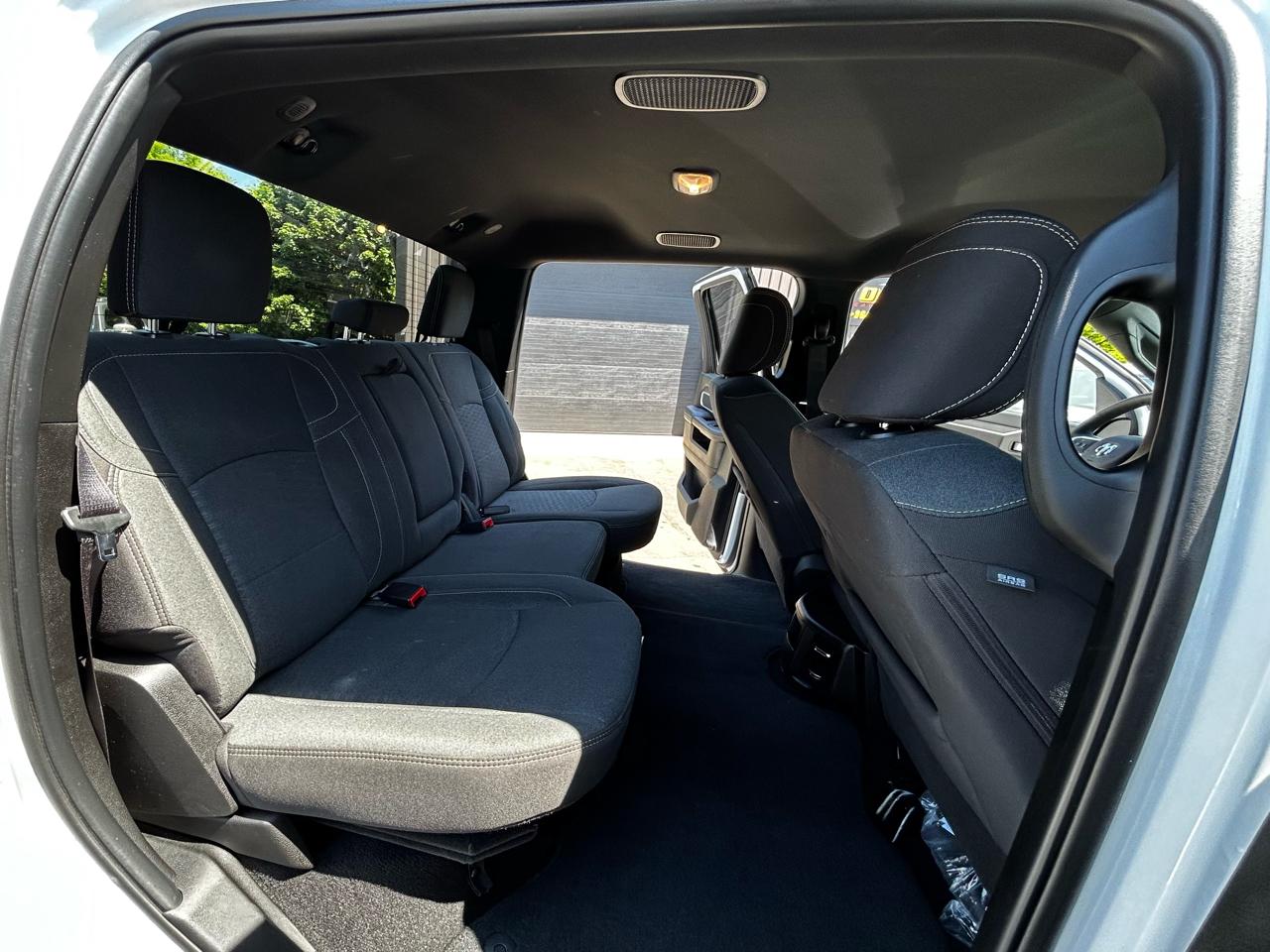 RAM 2500 Big Horn Crew Cab 4WD 2025