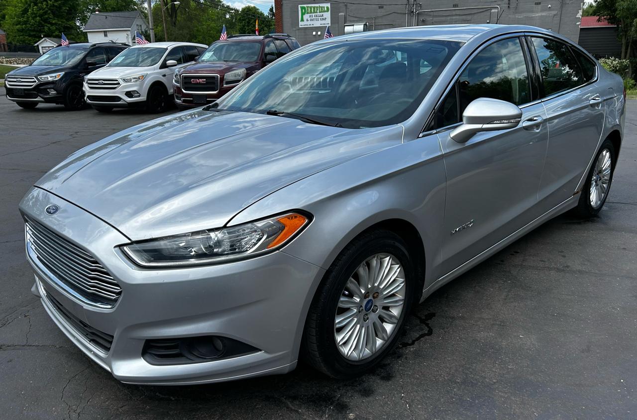 Ford Fusion Hybrid SE 2013