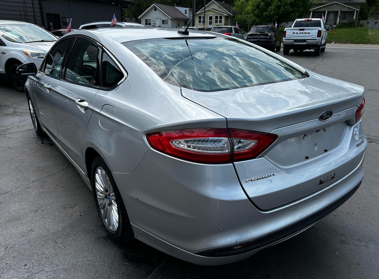 Ford Fusion Hybrid SE 2013