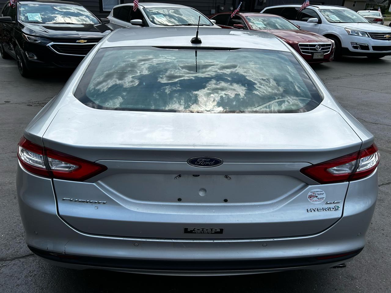 Ford Fusion Hybrid SE 2013