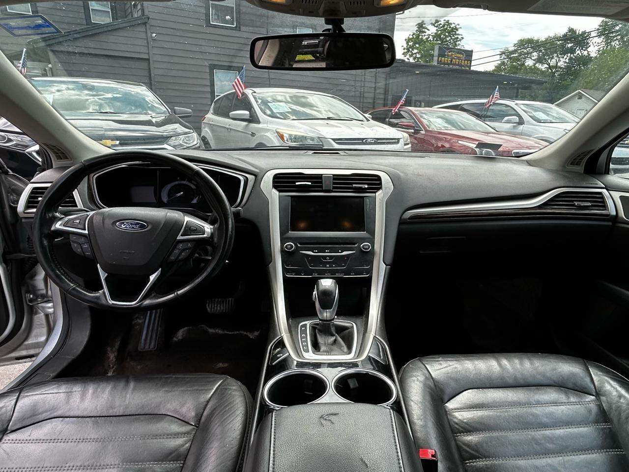 Ford Fusion Hybrid SE 2013