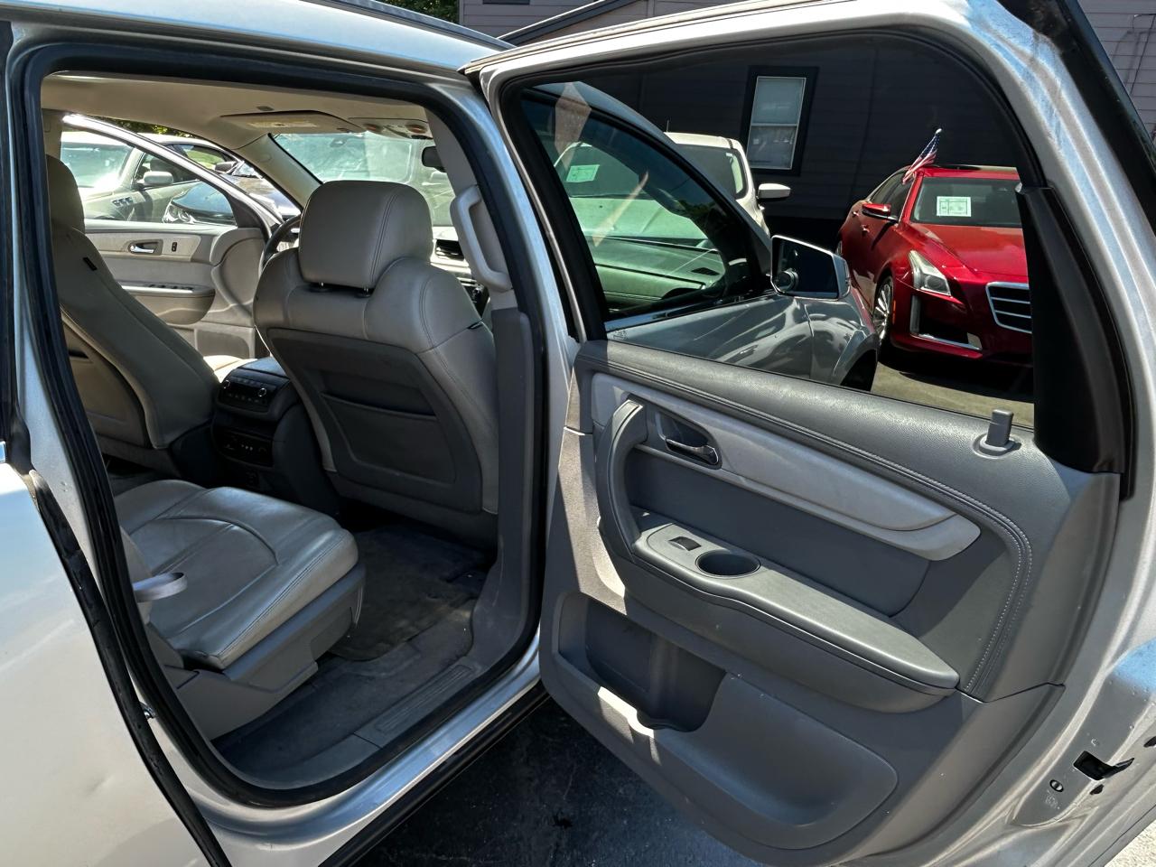 Chevrolet Traverse 2LT FWD 2015