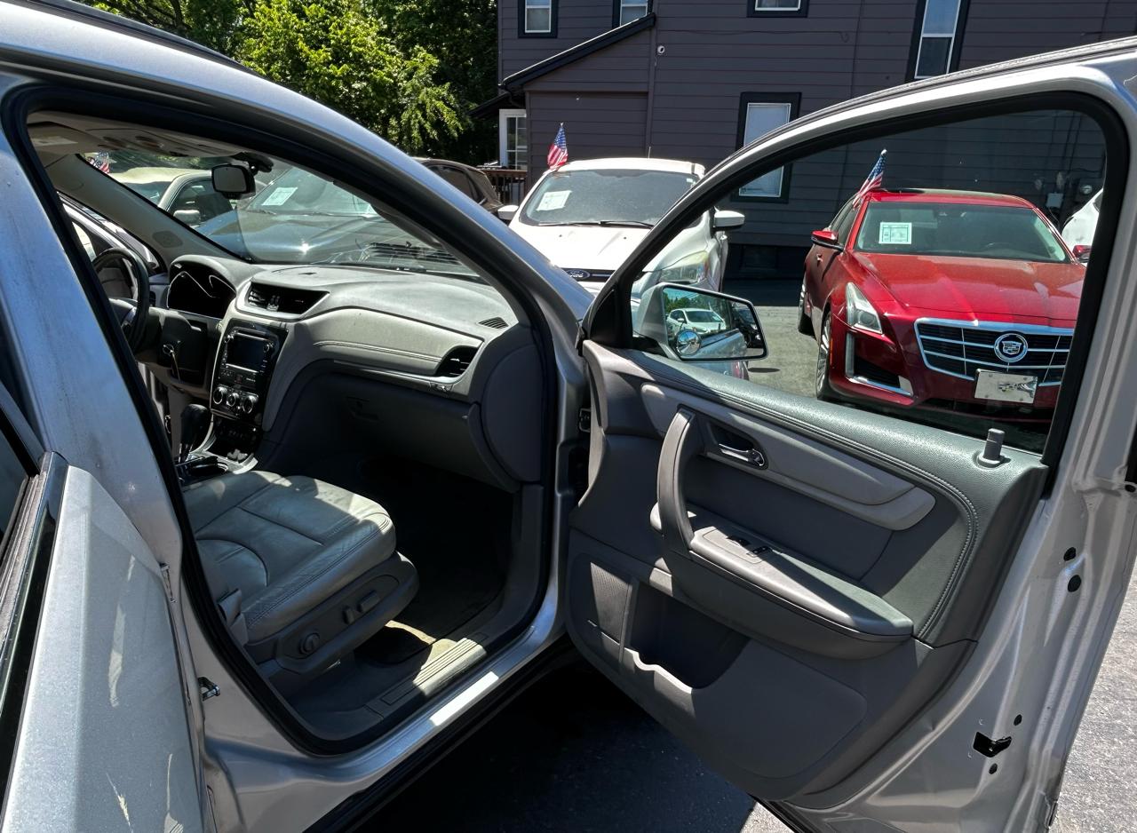 Chevrolet Traverse 2LT FWD 2015