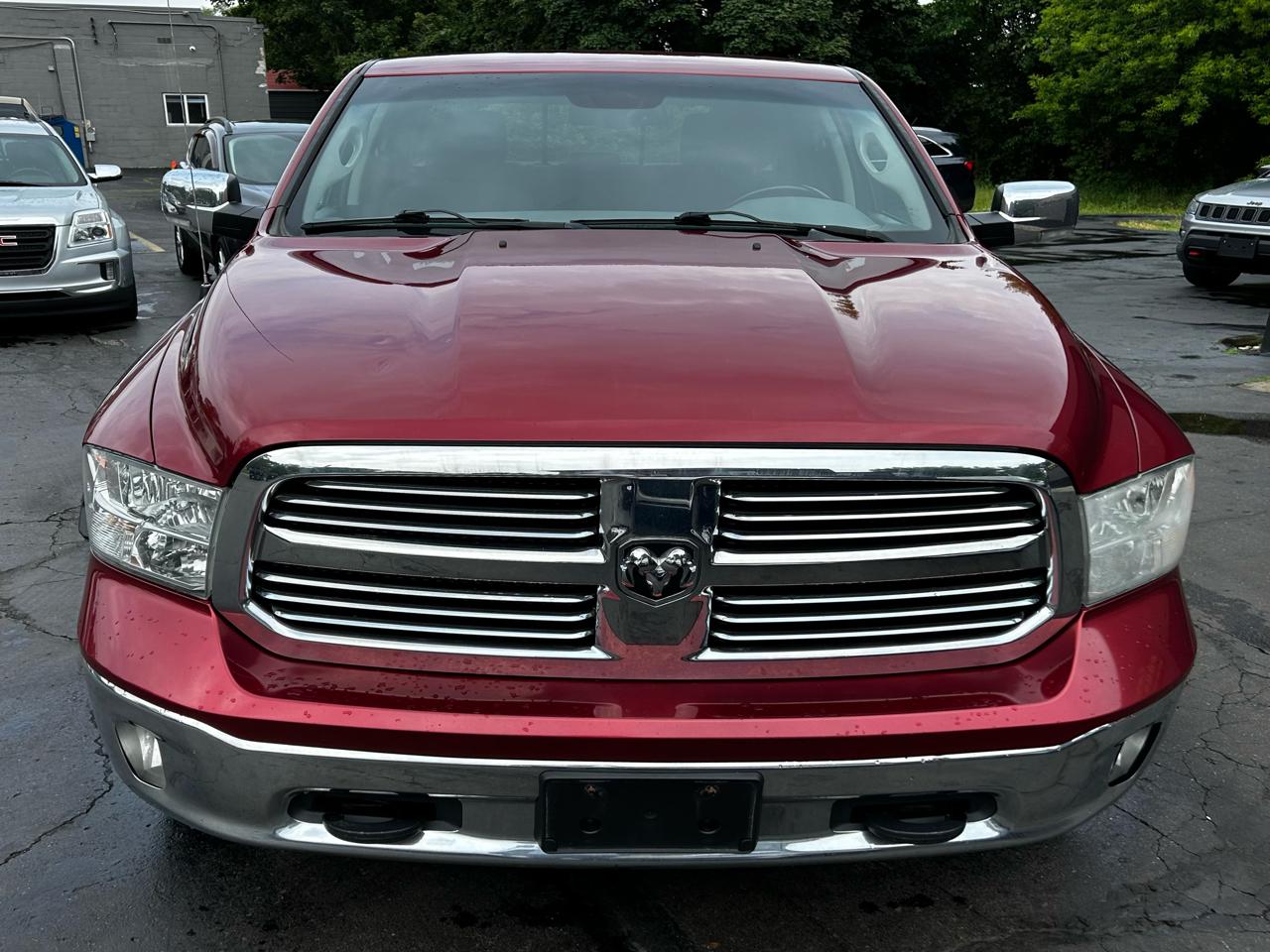 RAM 1500 SLT Crew Cab SWB 4WD 2015
