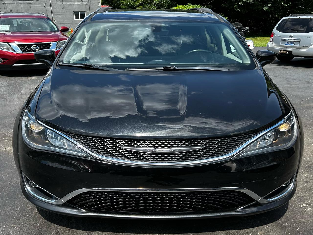 Chrysler Pacifica Touring-L 2017
