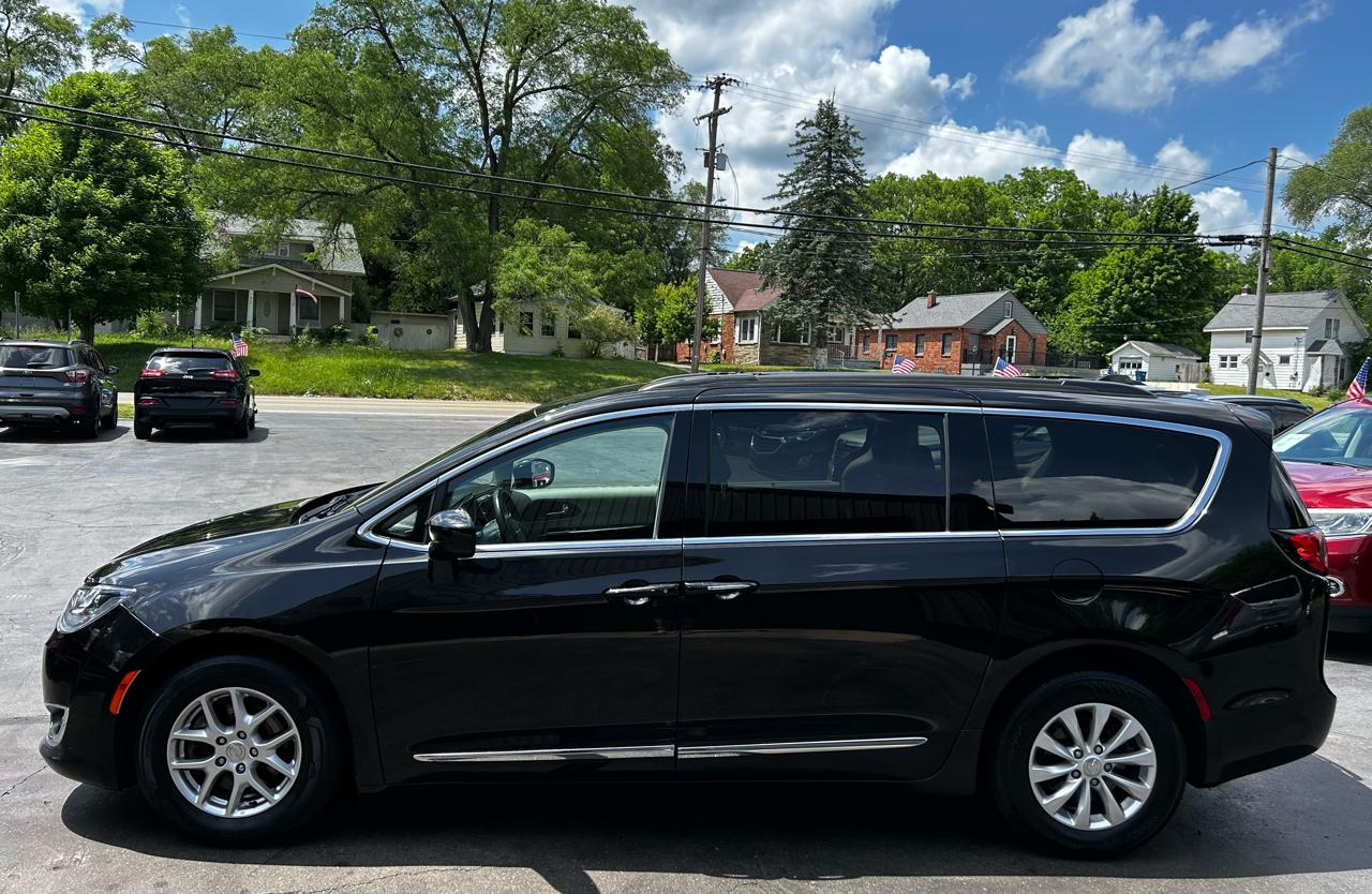 Chrysler Pacifica Touring-L 2017