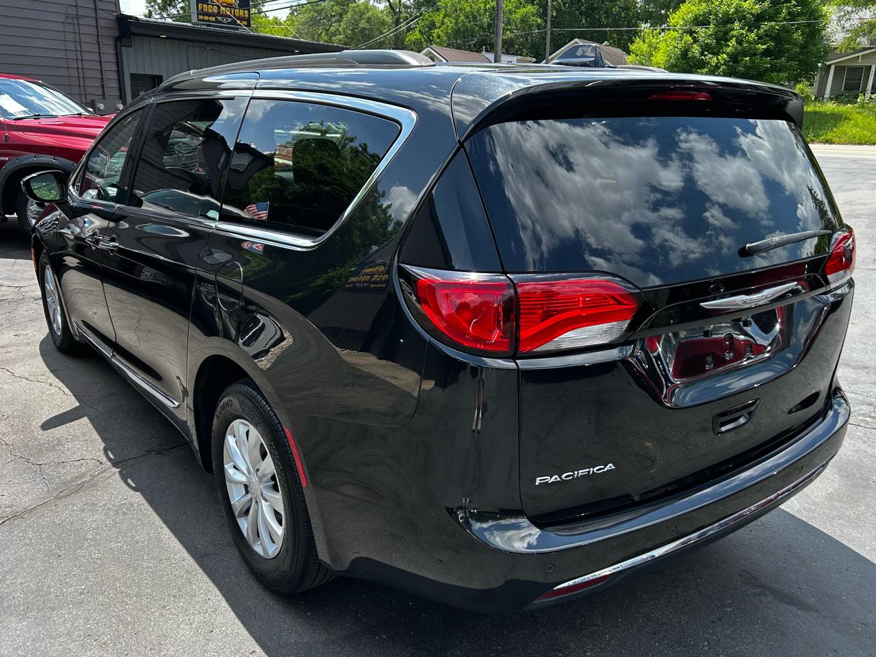 Chrysler Pacifica Touring-L 2017