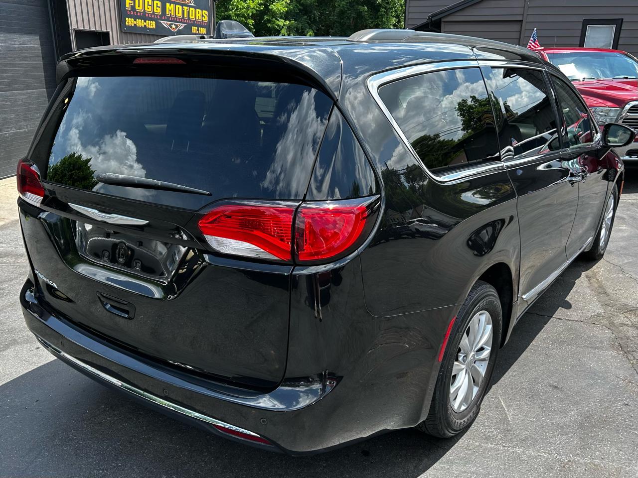 Chrysler Pacifica Touring-L 2017