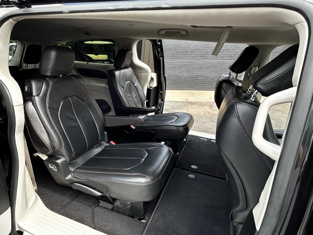Chrysler Pacifica Touring-L 2017