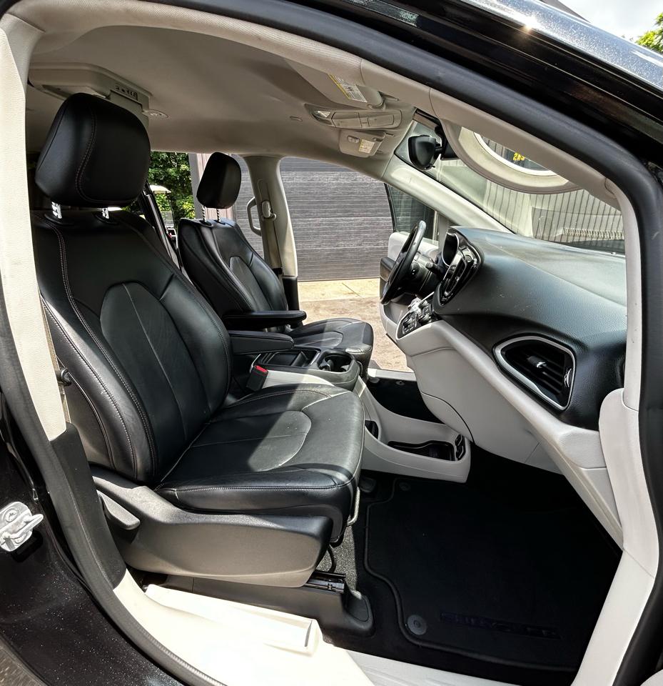 Chrysler Pacifica Touring-L 2017