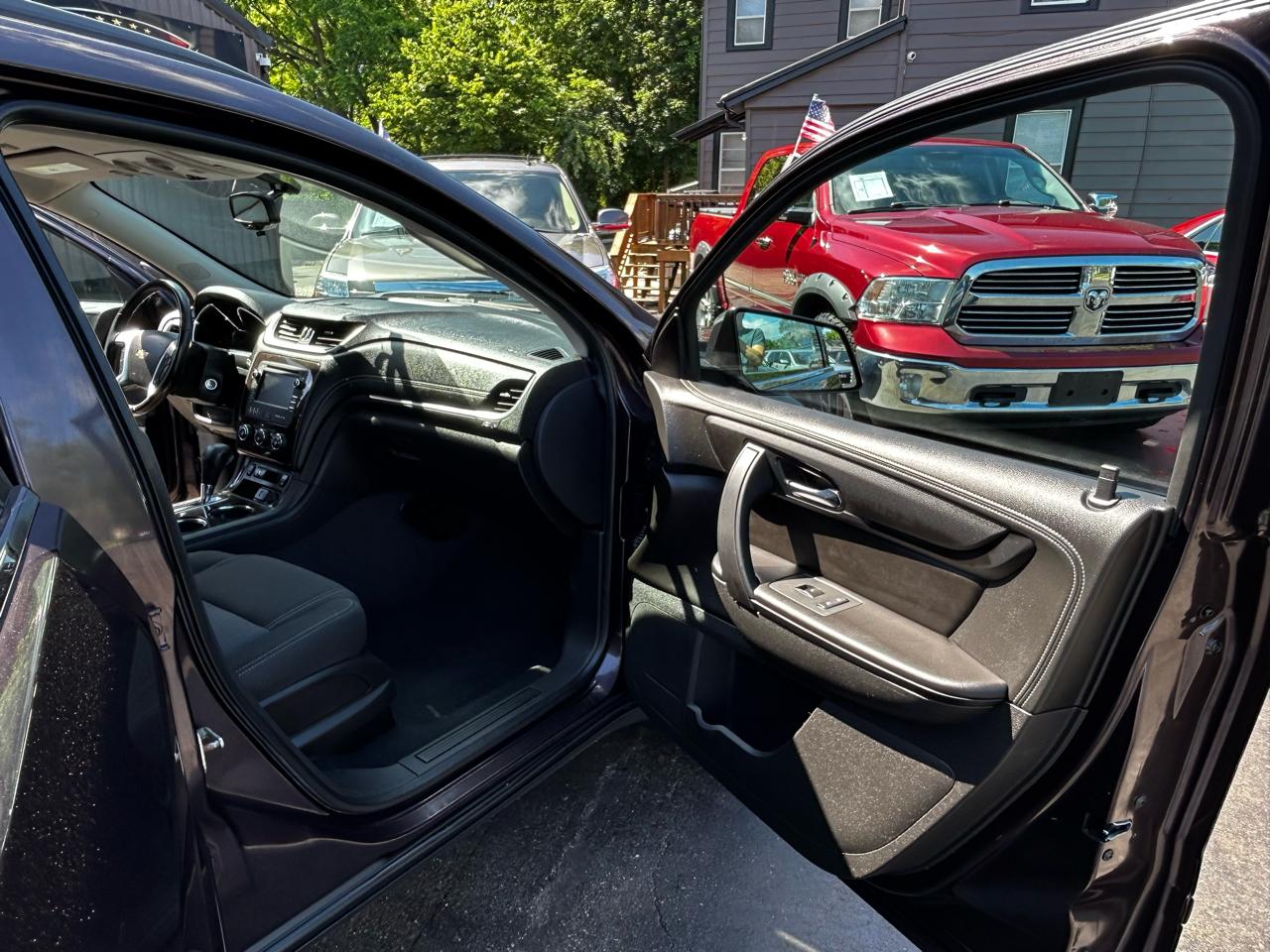 Chevrolet Traverse 1LT FWD 2015