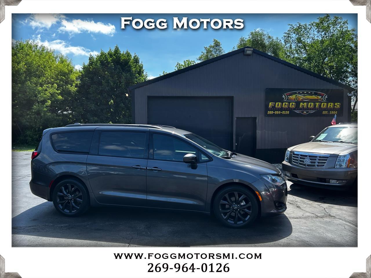 Chrysler Pacifica Touring Plus 2018