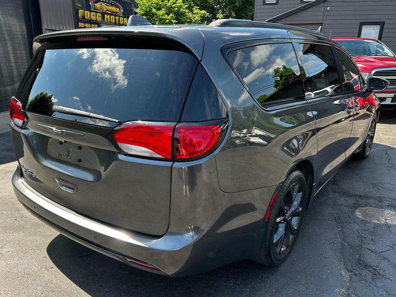 Chrysler Pacifica Touring Plus 2018