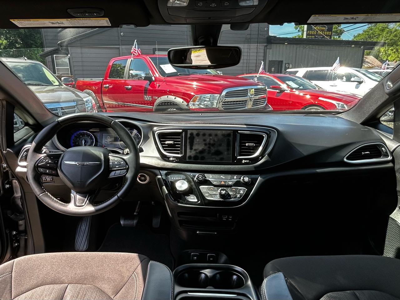 Chrysler Pacifica Touring Plus 2018