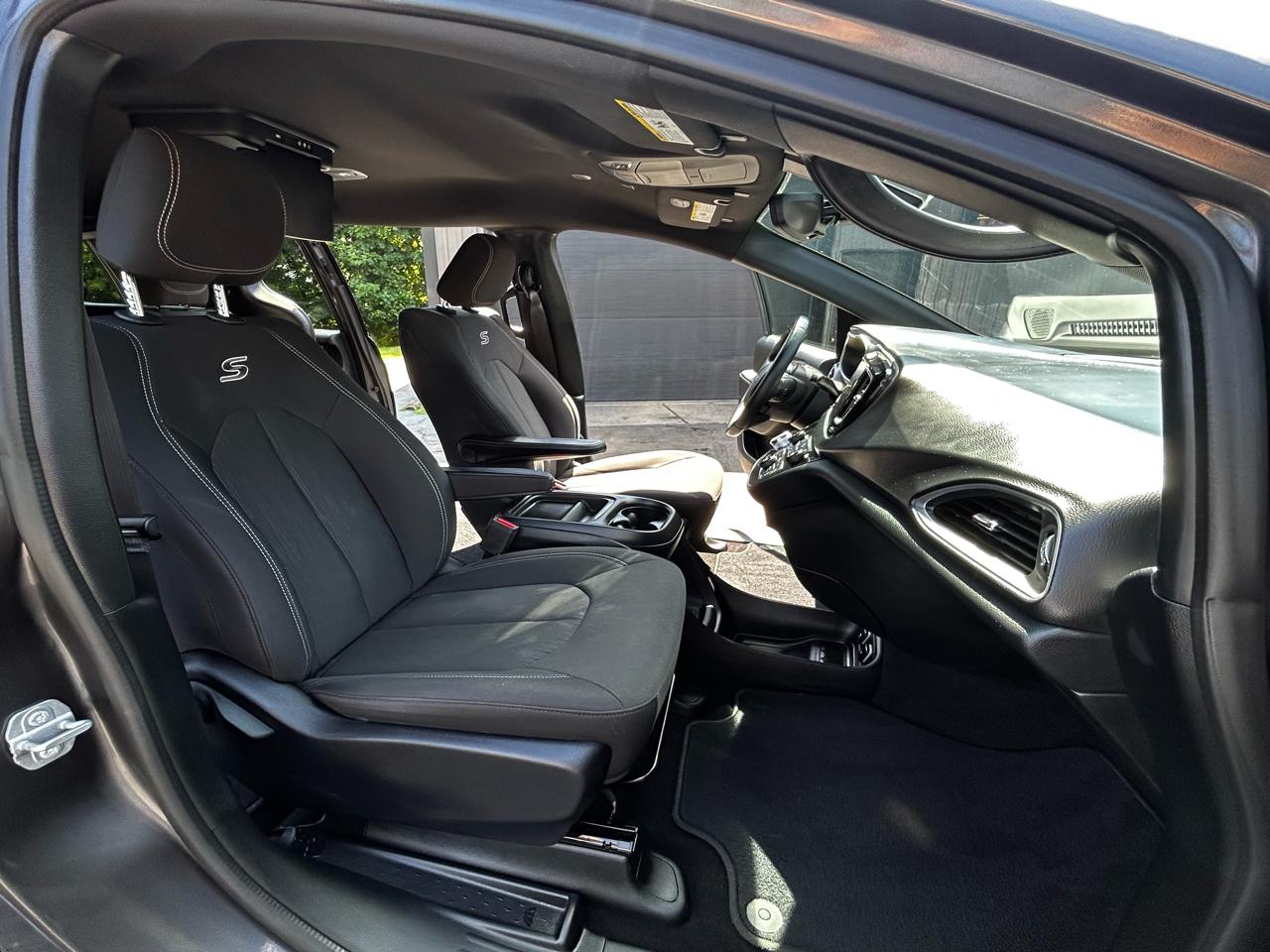 Chrysler Pacifica Touring Plus 2018
