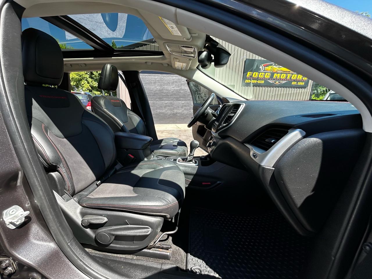 Jeep Cherokee Trailhawk 4WD 2015