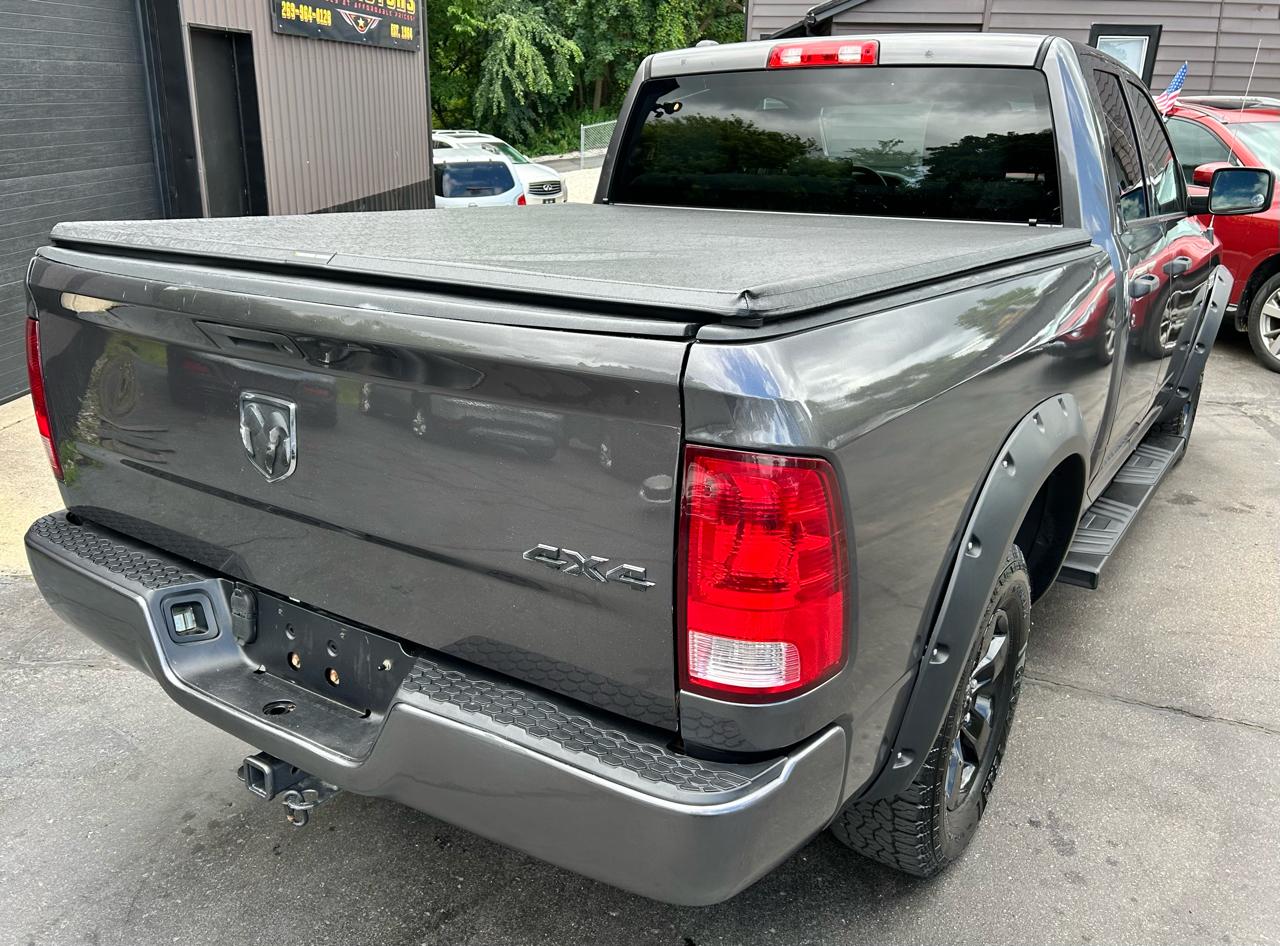 RAM 1500 ST Quad Cab 4WD 2015