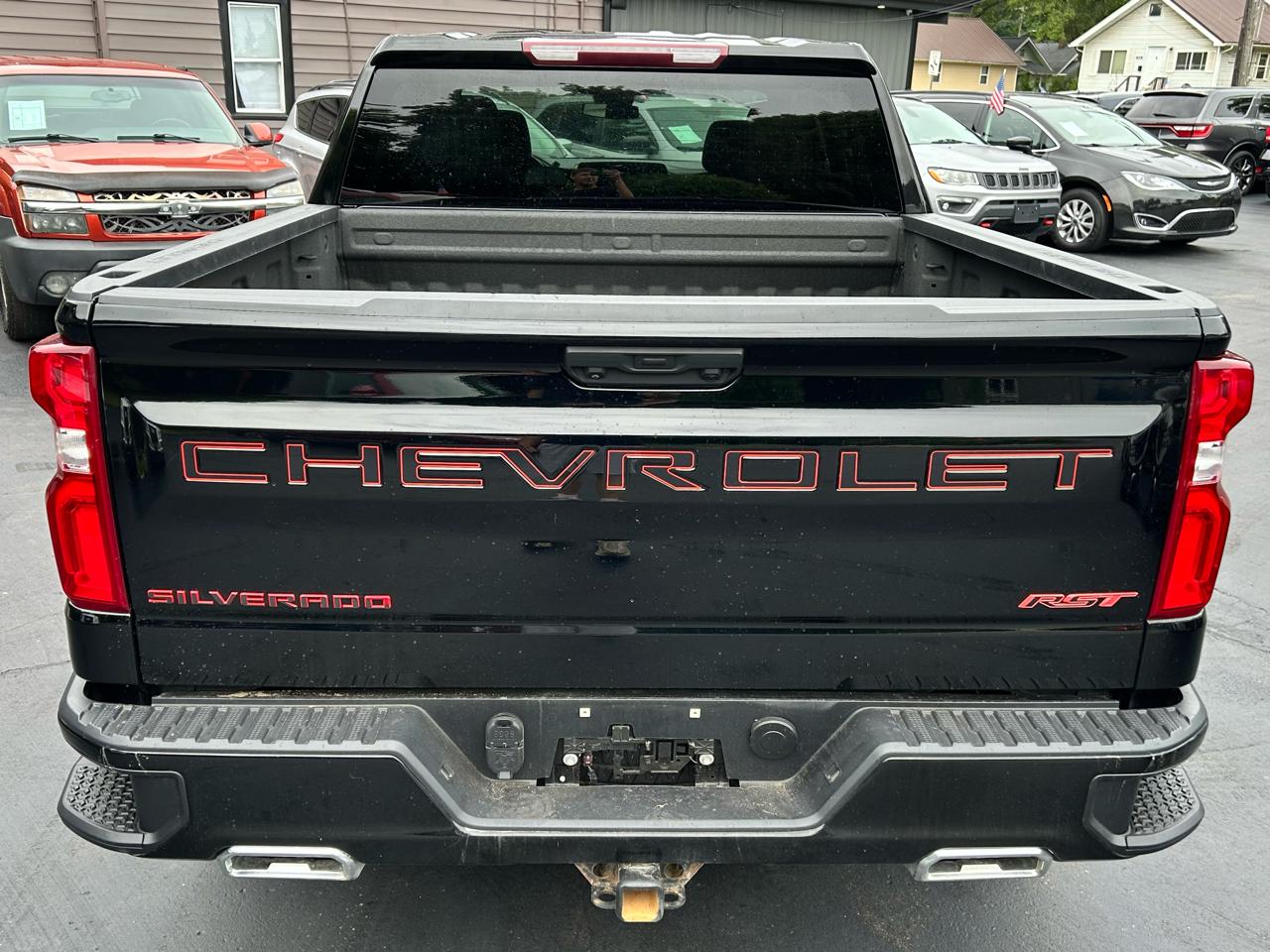 Chevrolet Silverado 1500 RST Crew Cab 4WD 2022