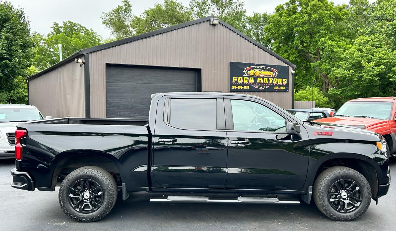 Chevrolet Silverado 1500 RST Crew Cab 4WD 2022