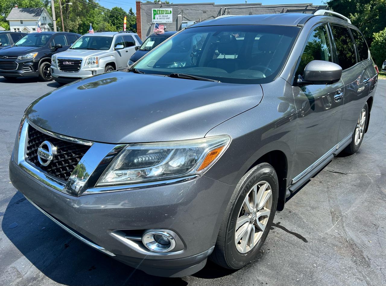 Nissan Pathfinder SV 4WD 2015