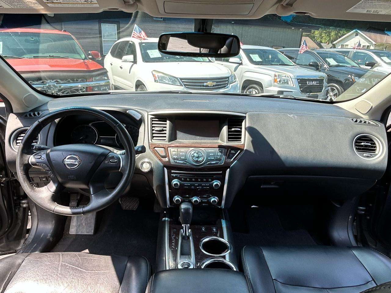 Nissan Pathfinder SV 4WD 2015