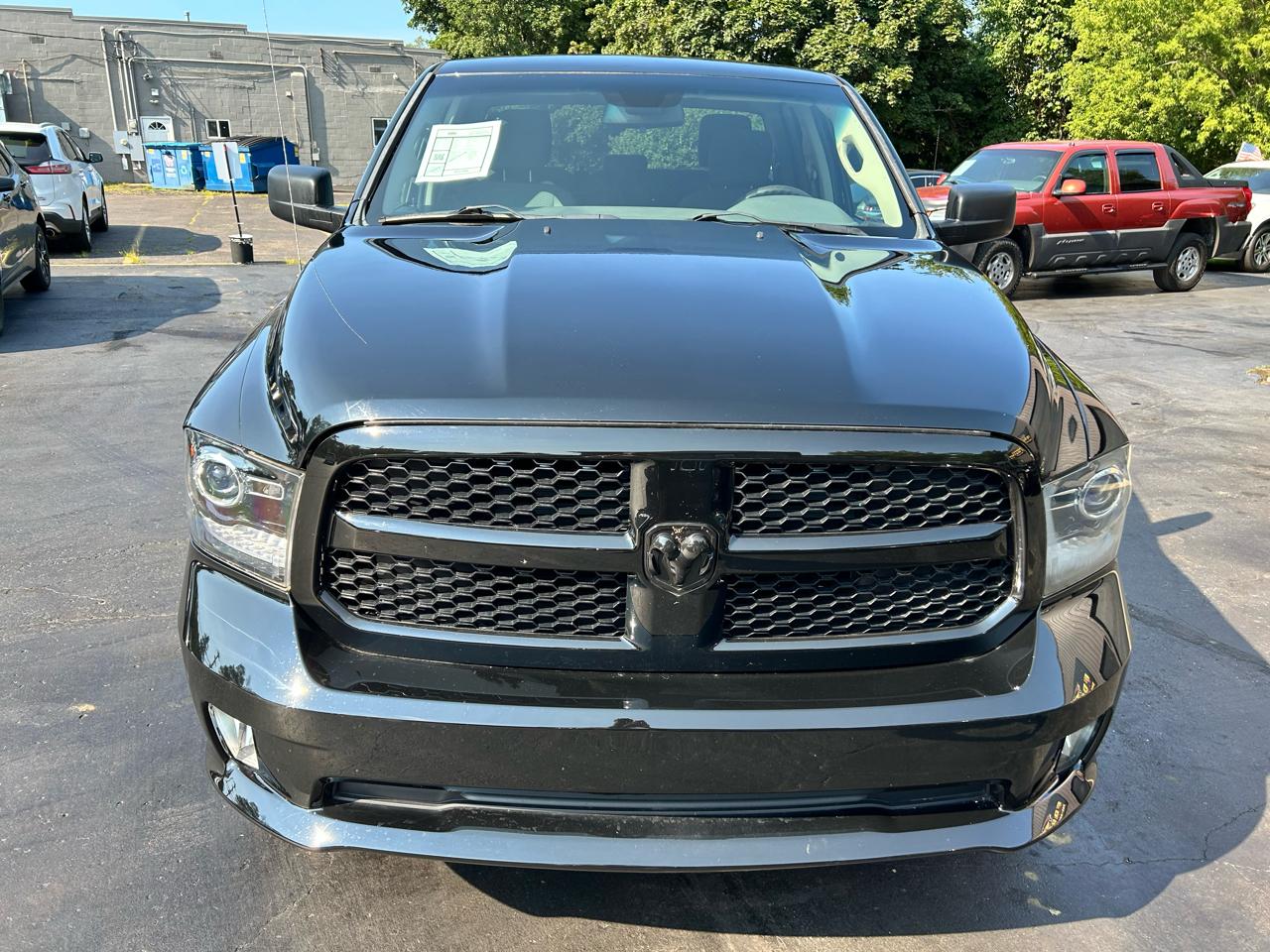 RAM 1500 4WD Quad Cab 140.5" Express 2014