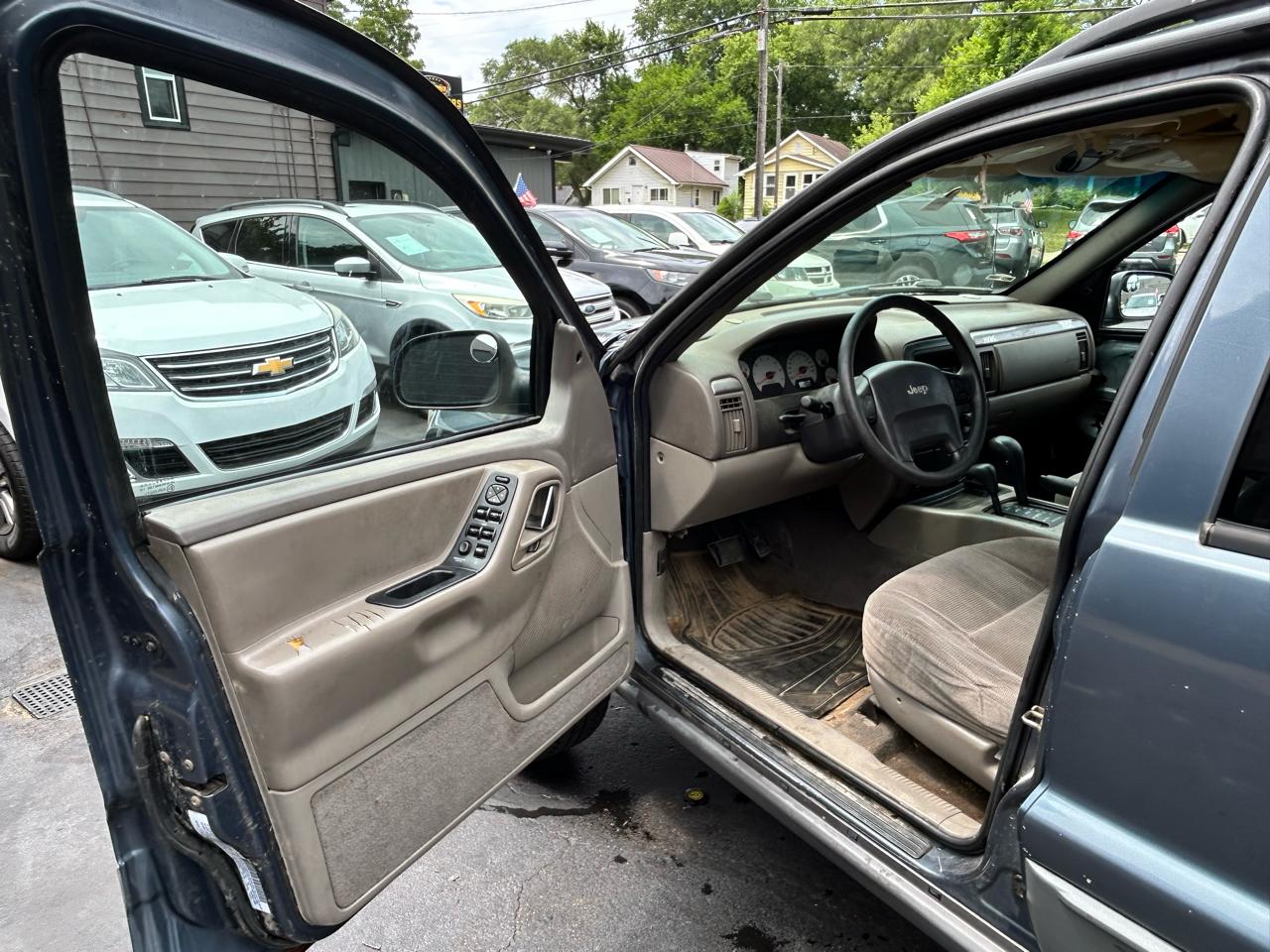 Jeep Grand Cherokee Laredo 4WD 2001