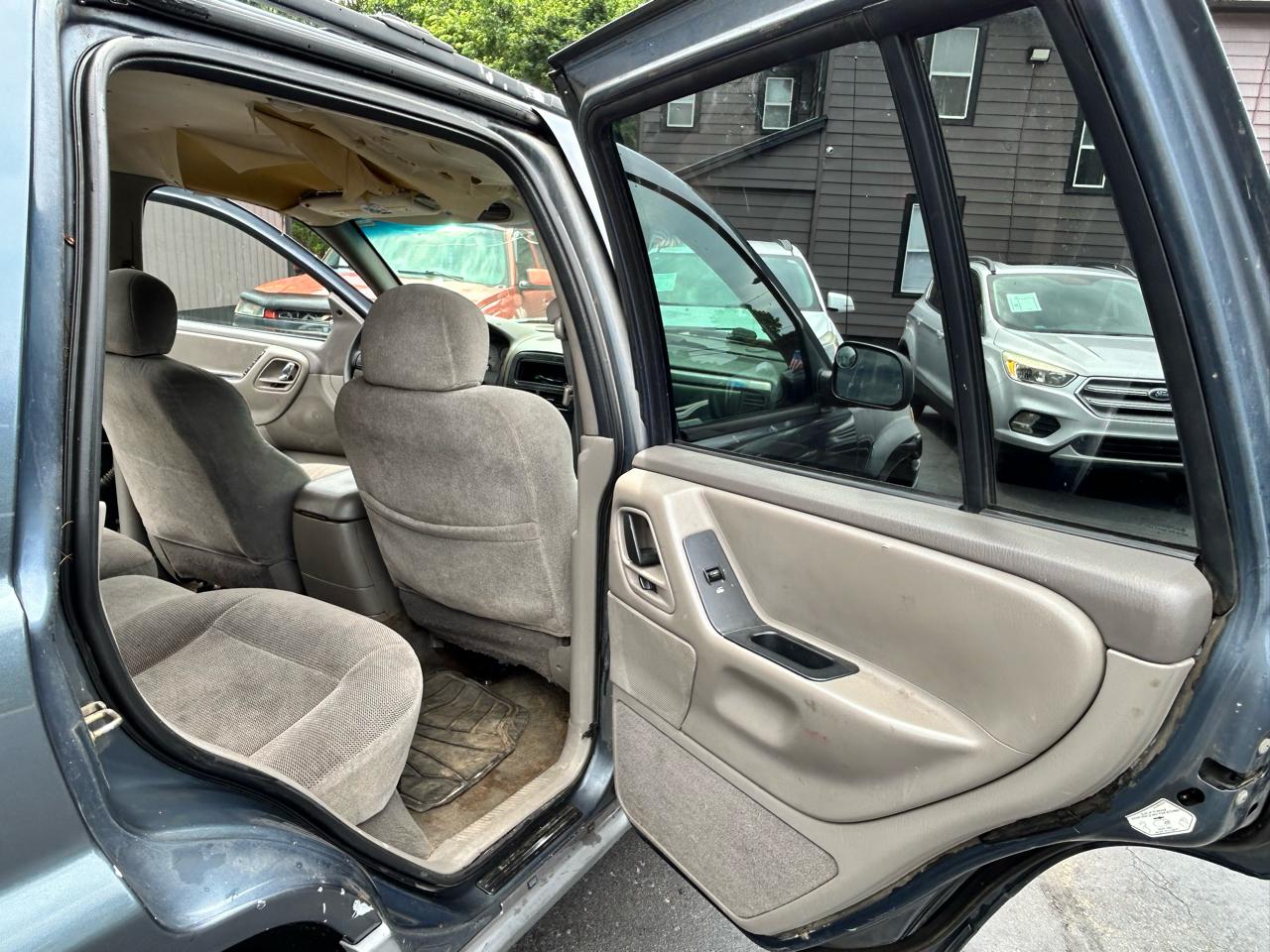 Jeep Grand Cherokee Laredo 4WD 2001