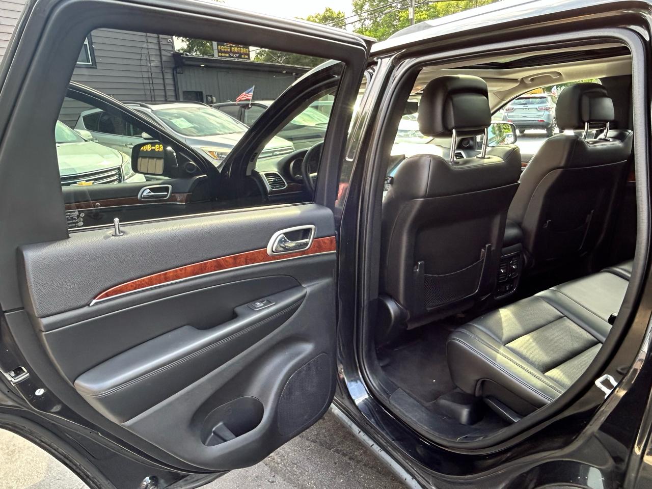 Jeep Grand Cherokee Limited 4WD 2011