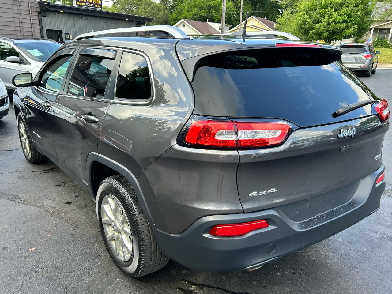 Jeep Cherokee Latitude 4WD 2016