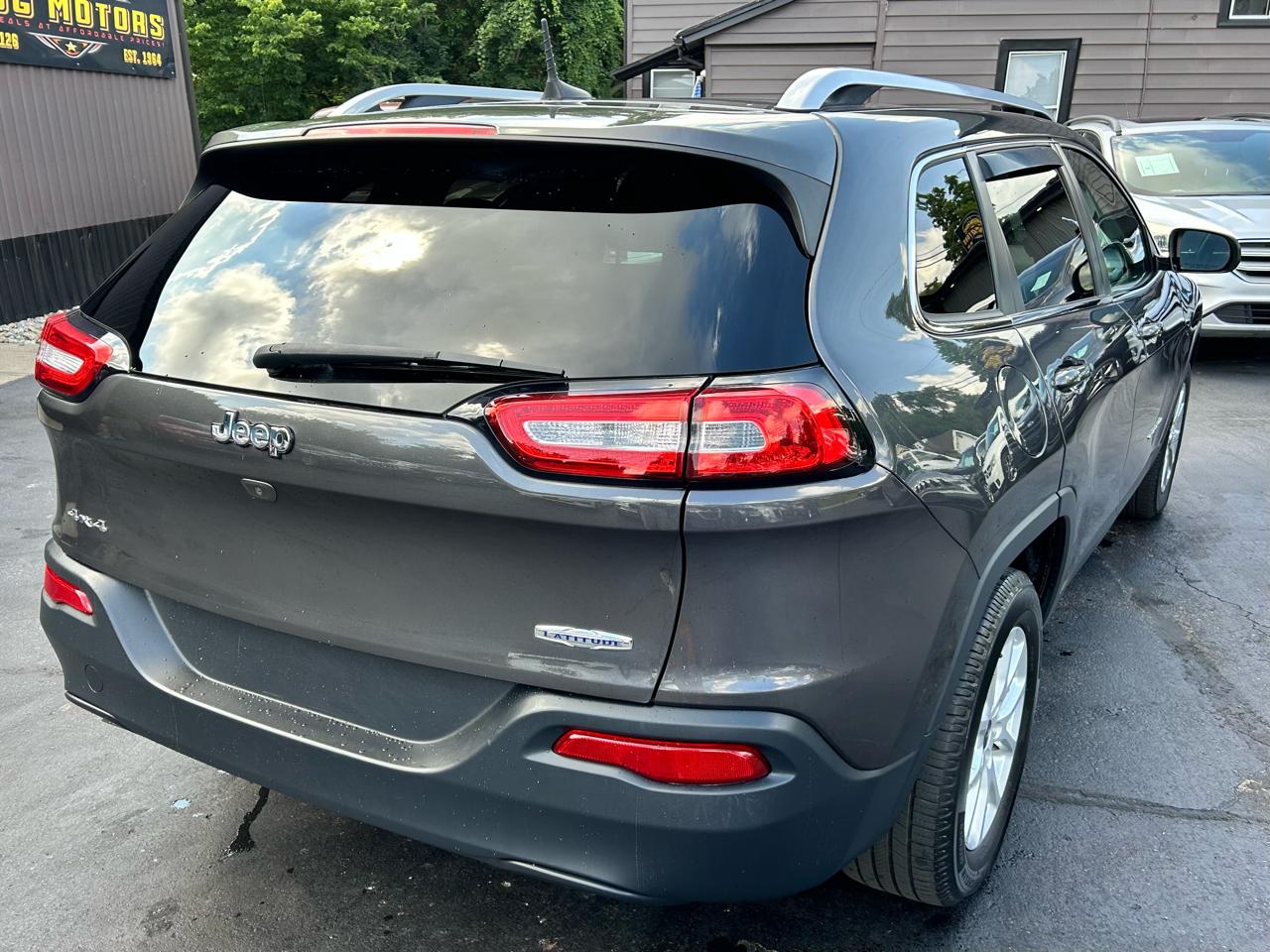 Jeep Cherokee Latitude 4WD 2016