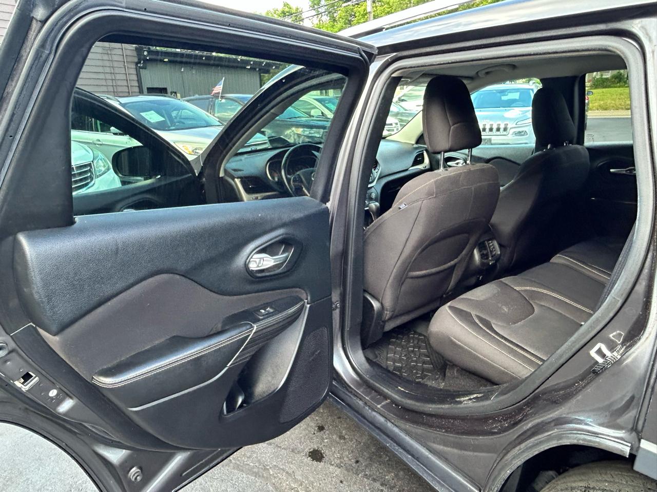 Jeep Cherokee Latitude 4WD 2016