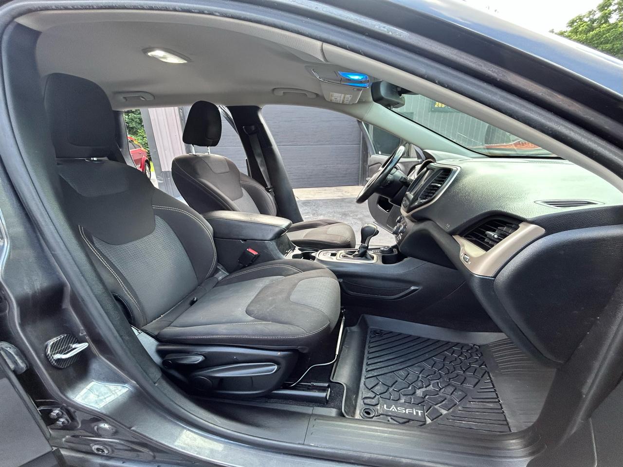 Jeep Cherokee Latitude 4WD 2016