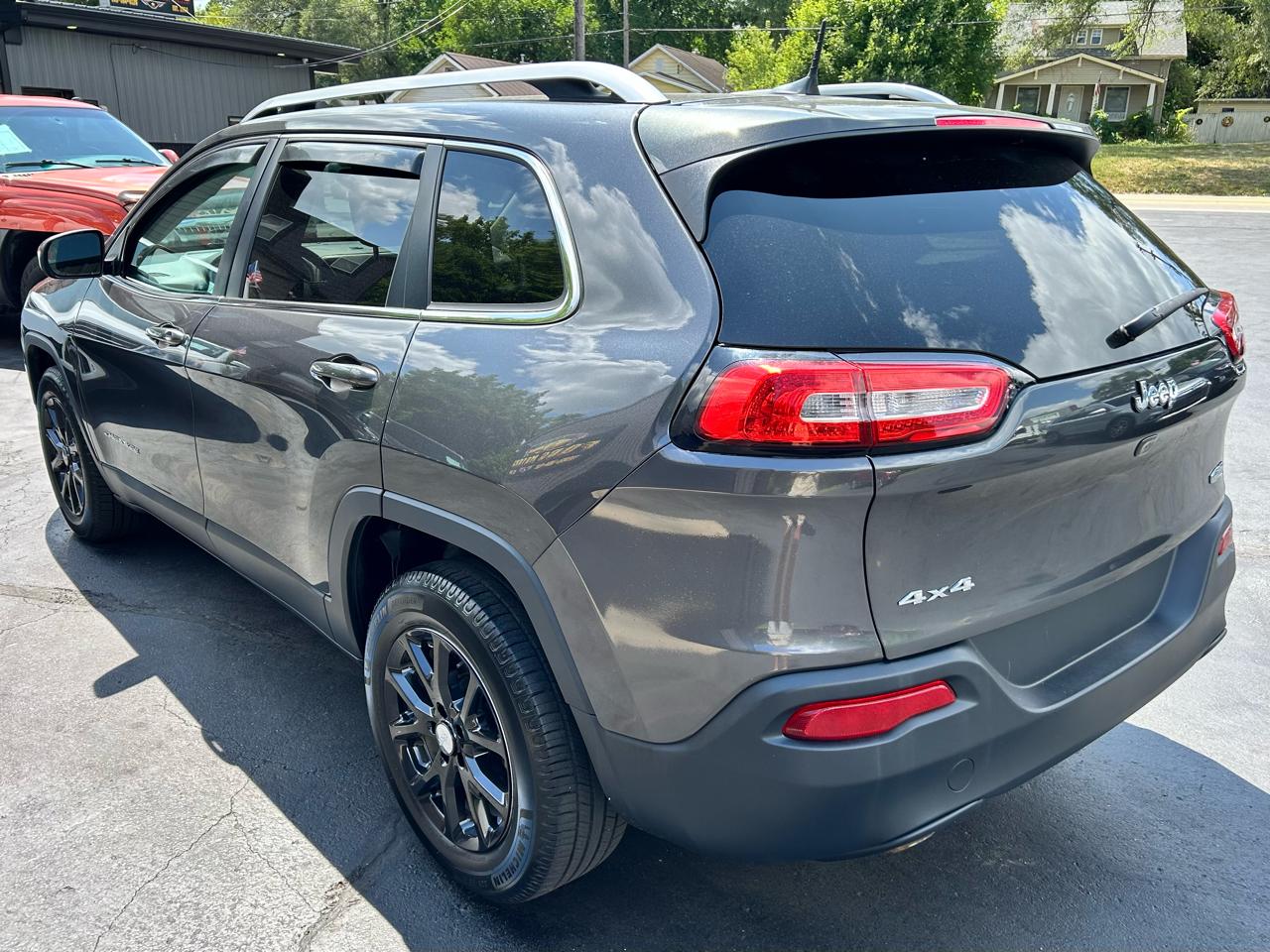 Jeep Cherokee Latitude 4WD 2016